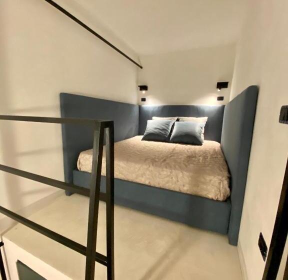سوییت جونیور, Il Cortile Di Elen