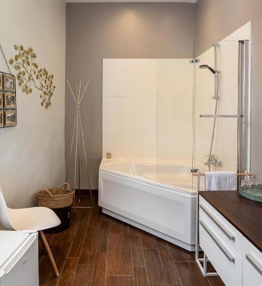 سوییت سوپریور, Le Henri Ii