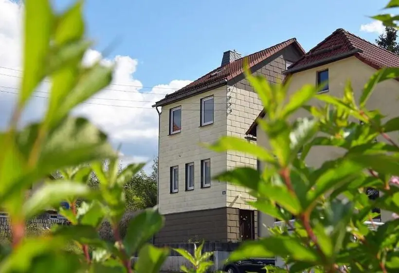 4ベッドルームハウス, Monteurhaus Arbeiterunterkunft Haus Markus Suhl