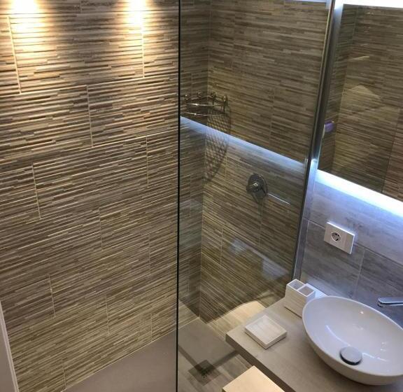 חדר סטנדרט נוף לבריכה, B&b Aly&emy