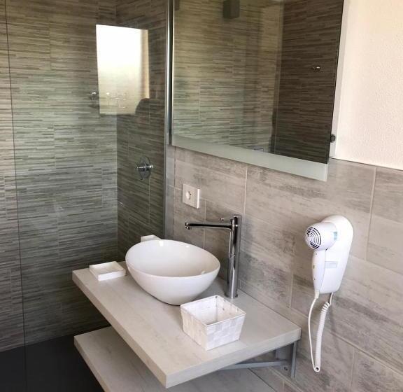 Номер Стандарт Вид на Бассейн, B&b Aly&emy