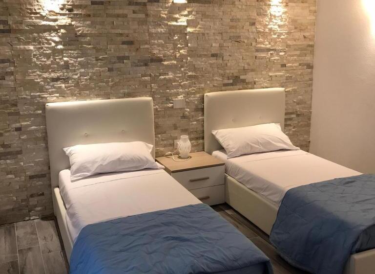 Номер Стандарт Вид на Бассейн, B&b Aly&emy