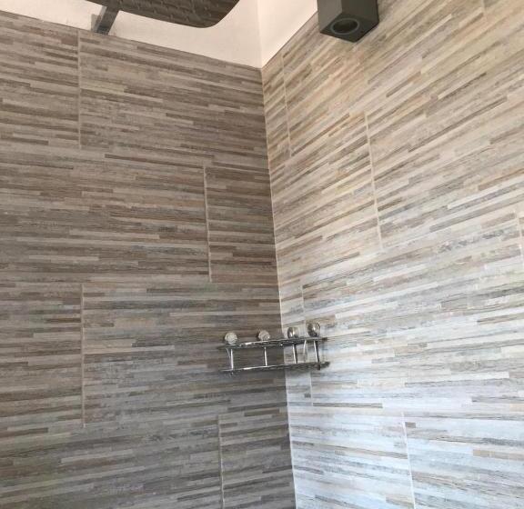 חדר דלוקס צדדי נוף לים, B&b Aly&emy