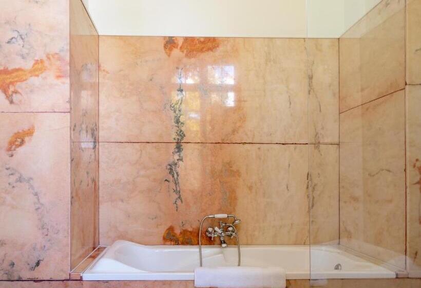 غرفة ديلوكس, Château Destinée