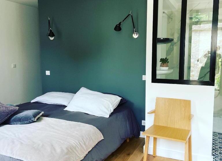 带大床的标准间, Cocon En Lisière De Forêt