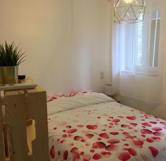 低层单卧公寓, La Villa Des Remparts