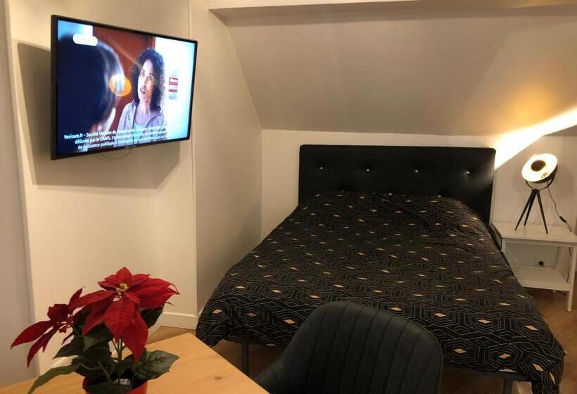 标准工作室, La Villa Des Remparts