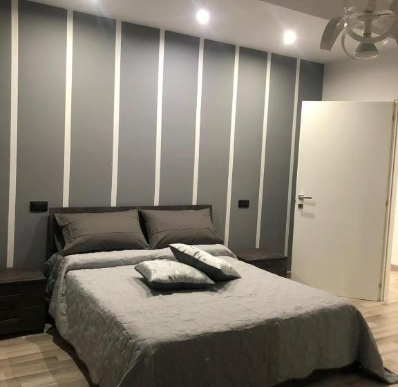 Standard room with outdoor bath, L Angelica Affittacamere