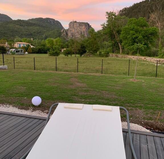 스탠다드 룸 풀장 전망, Le Long Du Verdon