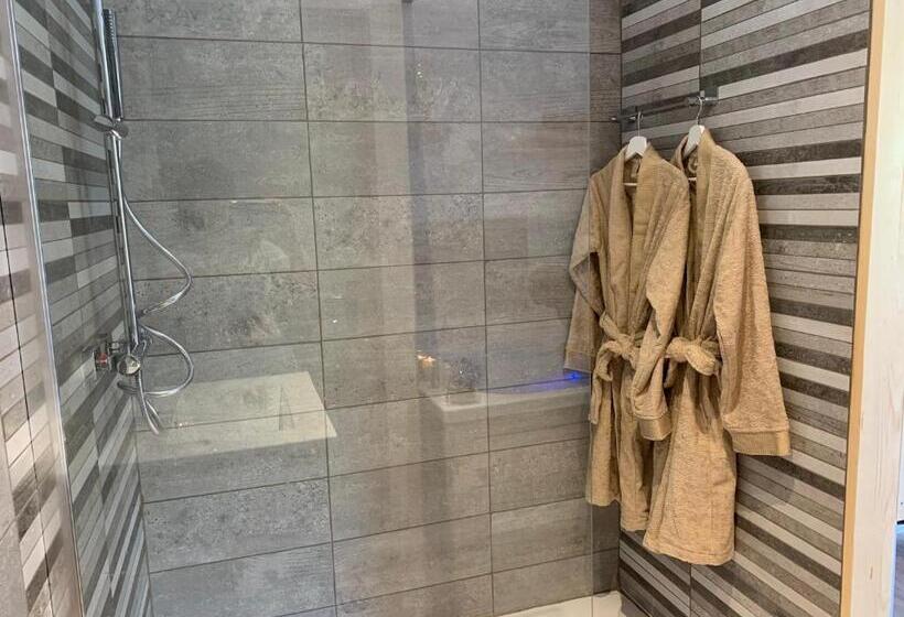 Номер Deluxe, Le Long Du Verdon