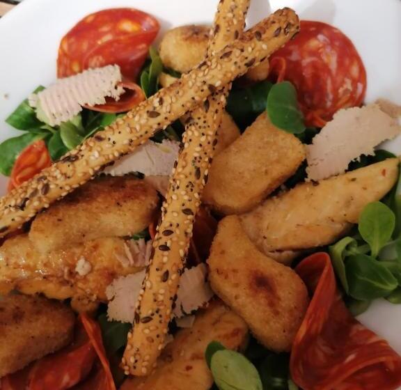 Четырехместный Номер Стандарт Вид на Сад, Le Petit Radieux