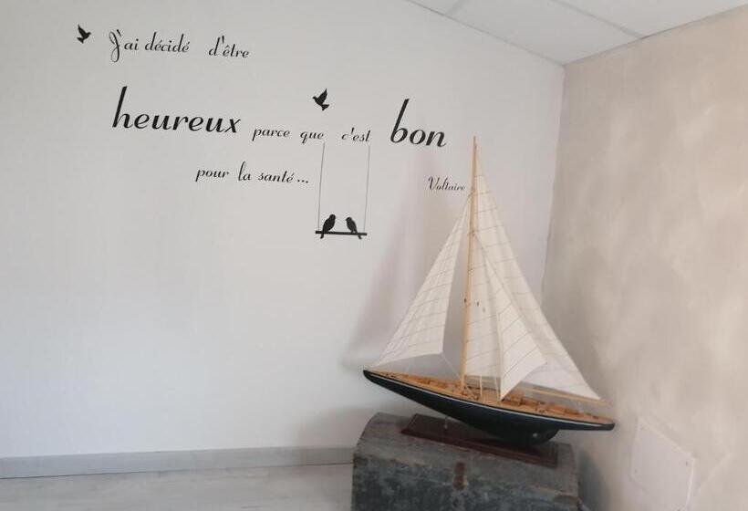 Четырехместный Номер Стандарт Вид на Сад, Le Petit Radieux