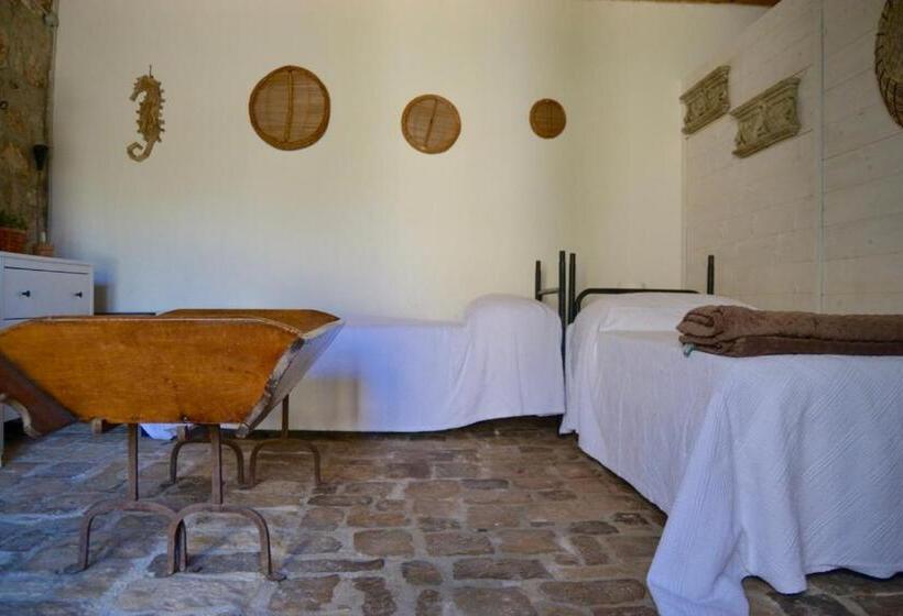 اتاق استاندارد چهار تخته, Oasi Di Campagna