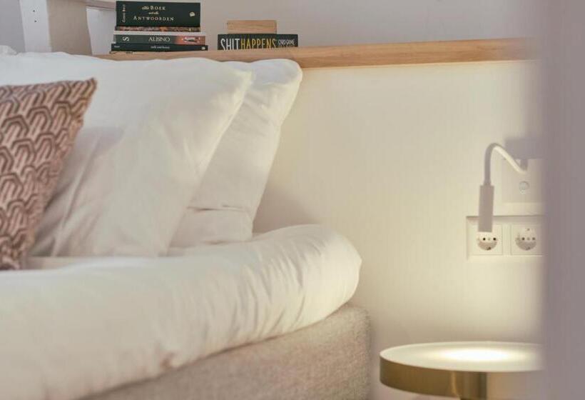 Апартаменты Deluxe 1 Спальня, Ritch Hotel Alkmaar