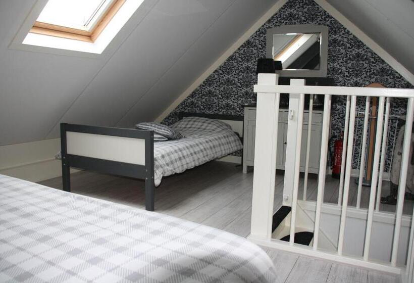 اتاق ساده سه نفره, B&b De Voort Venlo