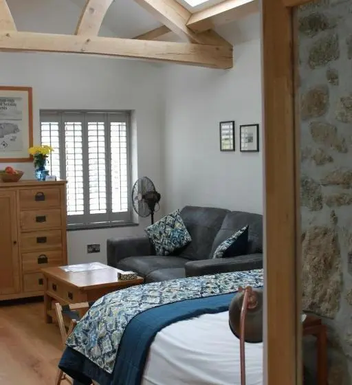 اتاق سوپریور با تخت بزرگ, Bryher Cottage