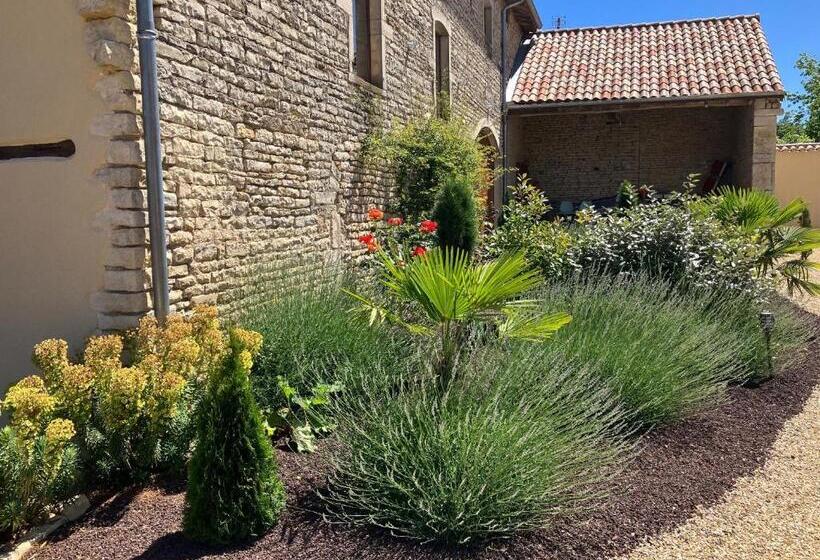 Standard room with outdoor bath, Le Clos De Quintaine Chambres D Hôtes