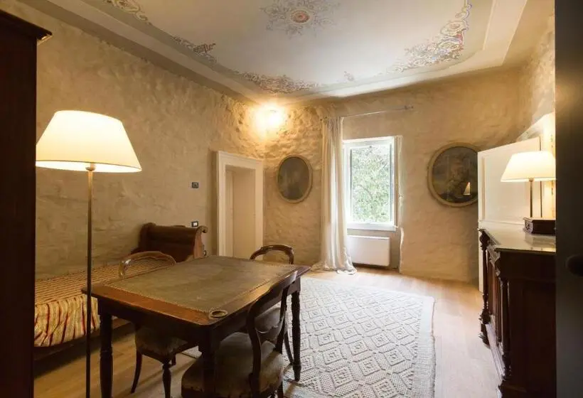 庭の見えるジュニアスイート, Villa Saccomani