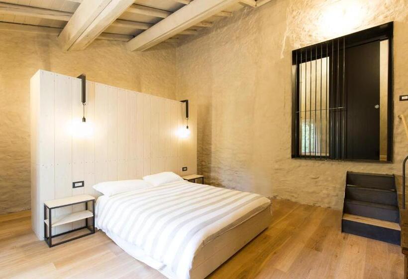 جناح جونيور مطل على الحديقة, Villa Saccomani