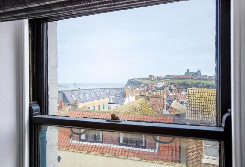 바다 전망 스위트, Jet Black Jewel