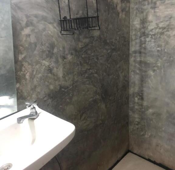 エコノミールーム, Bp Cheap Private Rooms