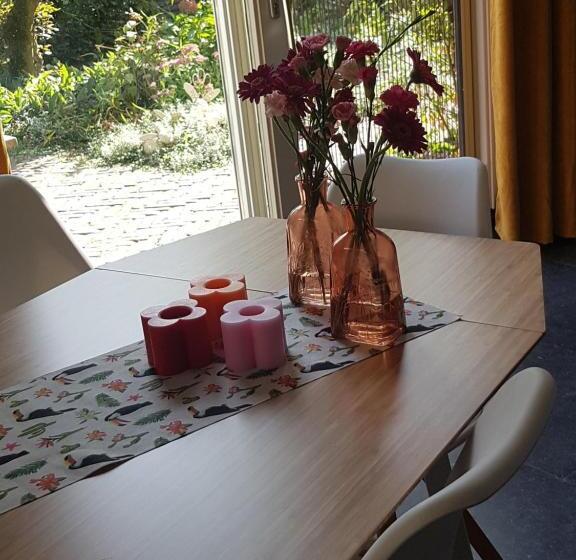 四人标准间, B&b De Loeff