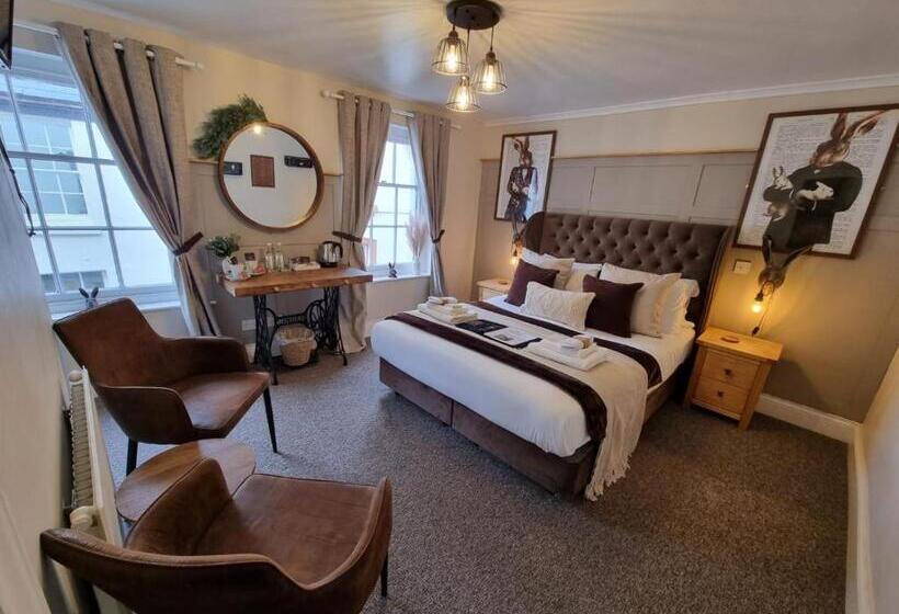 اتاق استاندارد با تخت بزرگ, Creates