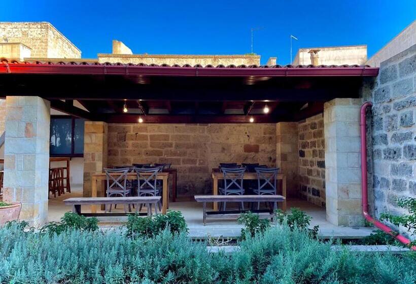 Suite z Balkonem, Palazzo De Carlo E Il Parco Dei 7 Pozzi