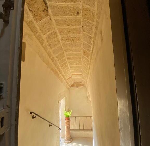 Suite Deluxe, Palazzo De Carlo E Il Parco Dei 7 Pozzi