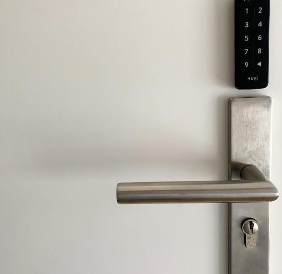 إستوديو قياسى سرير كينج, Escamp Apartments