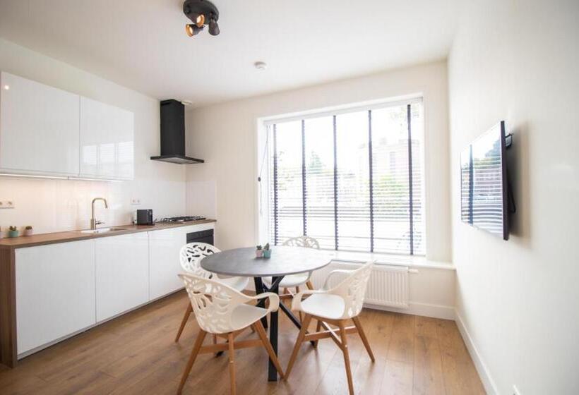 شقة ديلوكس غرفة واحدة, Escamp Apartments