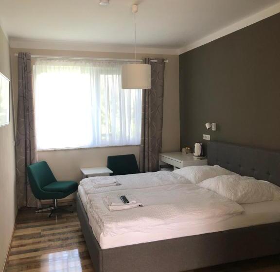 غرفة قياسية, Asiatisches Landhaus