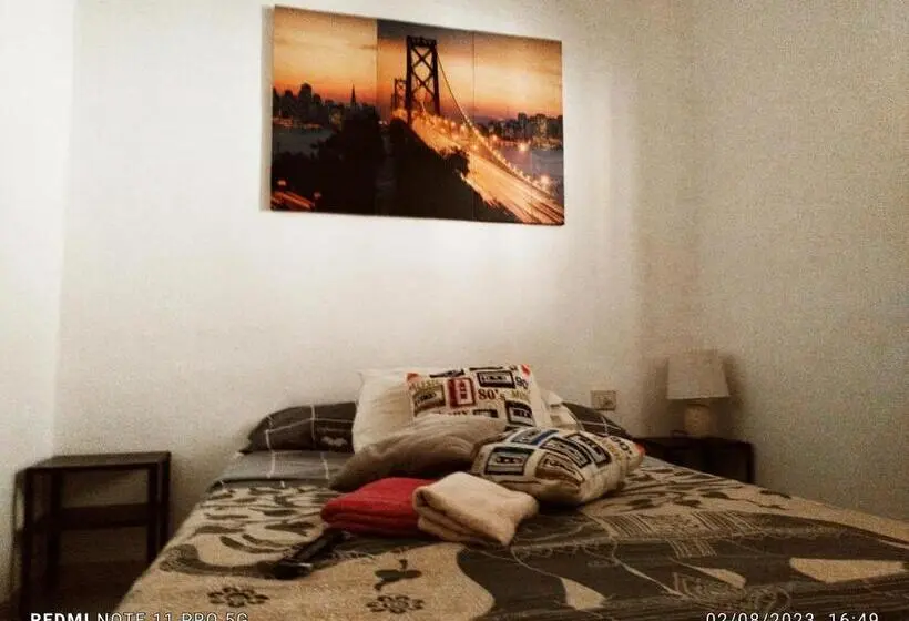 اتاق اکونومی, Casapatrizia Appartamento Compartido