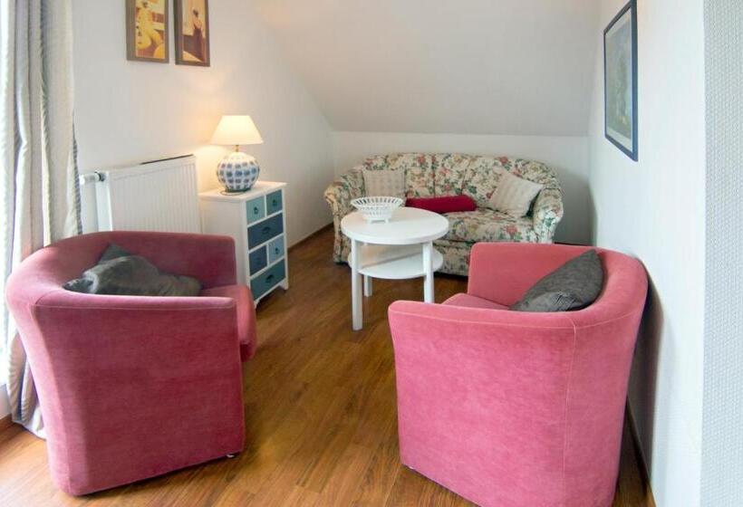 标准间带阳台, Haus Schönborn