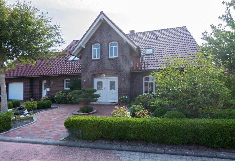 带花园景观的标准三人间, Haus Schönborn