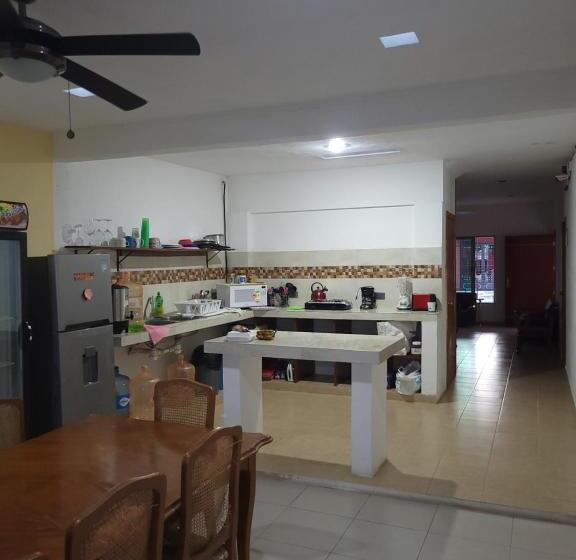 חדר סטנדרט, Monserrat