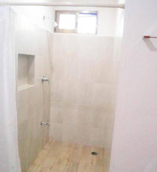 חדר סטנדרט נוף לבריכה, Monserrat