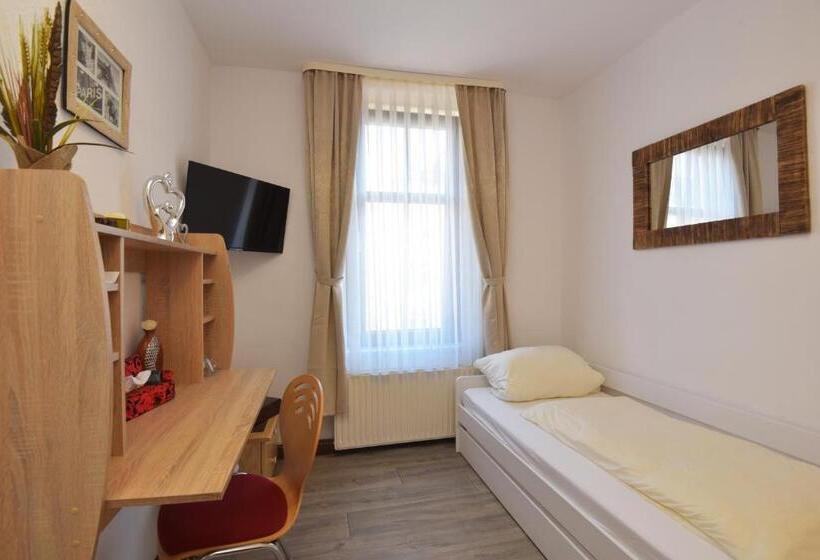 スタンダードシングルルーム, Weisser Brunnen