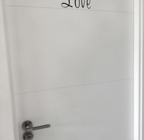 اتاق استاندارد, Dudi S Peppers