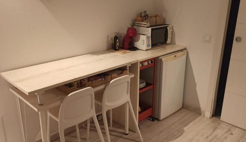 اتاق استاندارد, Dudi S Peppers