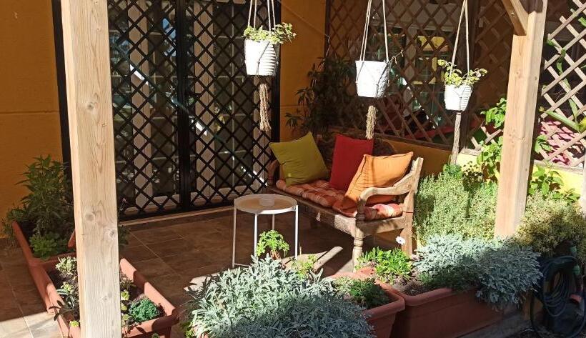 اتاق استاندارد با تراس, Dudi S Peppers