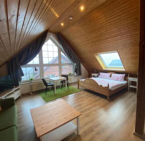 Студия Стандарт, Ferienhof Kröger