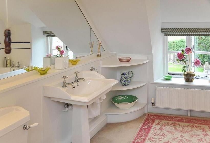 Standard room with outdoor bath, Middle Farm House
