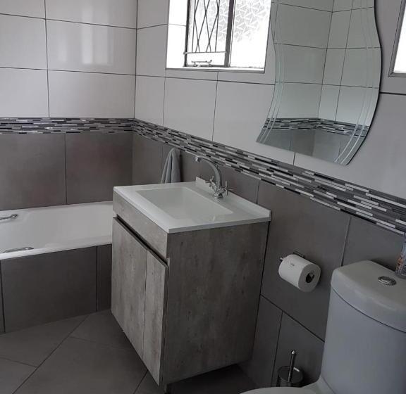 스위트, A’ La Maison Guesthouse