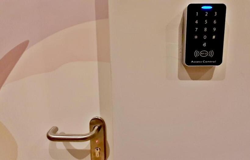 اتاق استاندارد, Caro Boutique Guest House