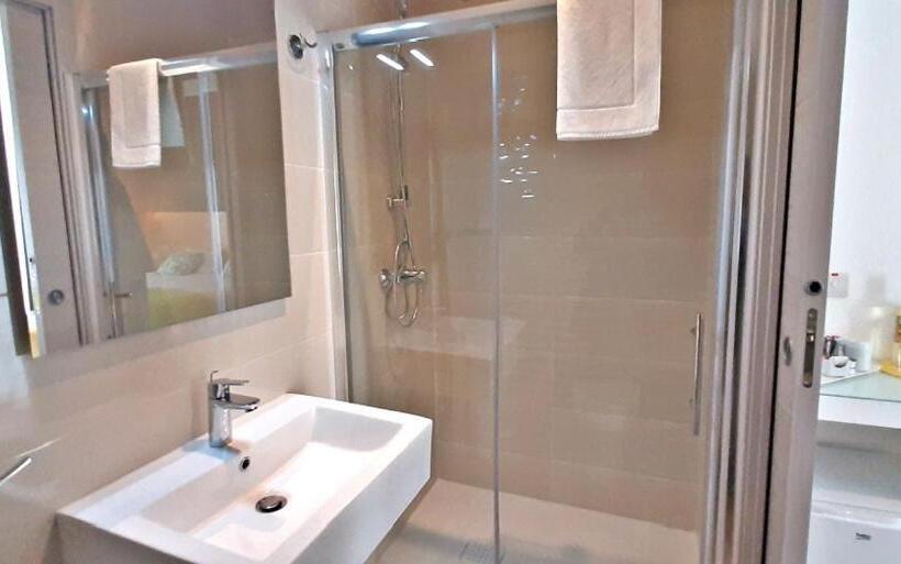 اتاق استاندارد با چشم‌انداز باغ, Caro Boutique Guest House
