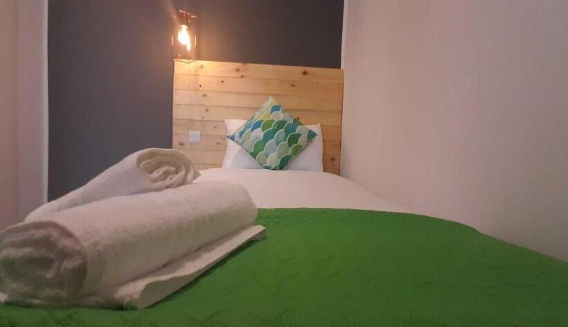 اتاق استاندارد یک نفره, Caro Boutique Guest House