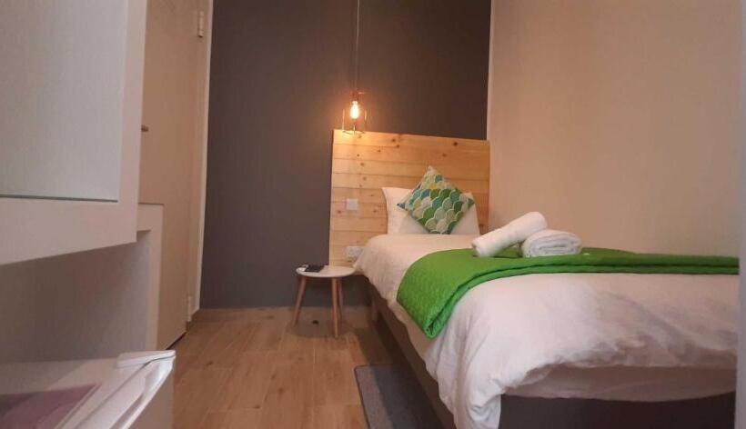 اتاق استاندارد یک نفره, Caro Boutique Guest House