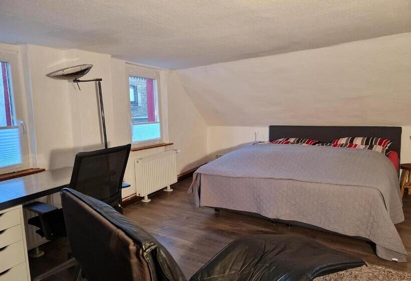 בית, 2 חדרי שינה, Schönste Lage Am Rhein In Unmittelbarer Stadtnähe, B & B