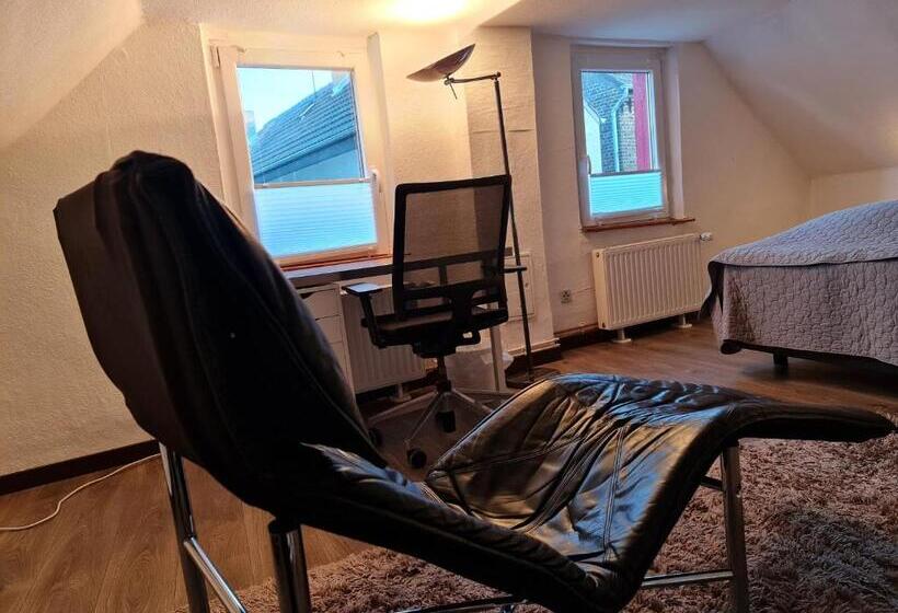 בית, 2 חדרי שינה, Schönste Lage Am Rhein In Unmittelbarer Stadtnähe, B & B